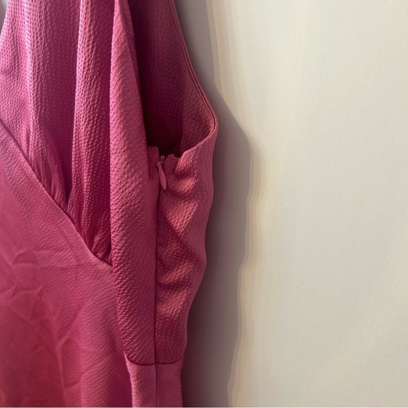 *NWT* Nasty Gal Women’s Pink Satin V Neck Ruched Bust Mini Dress, Size 18 - Picture 8 of 13